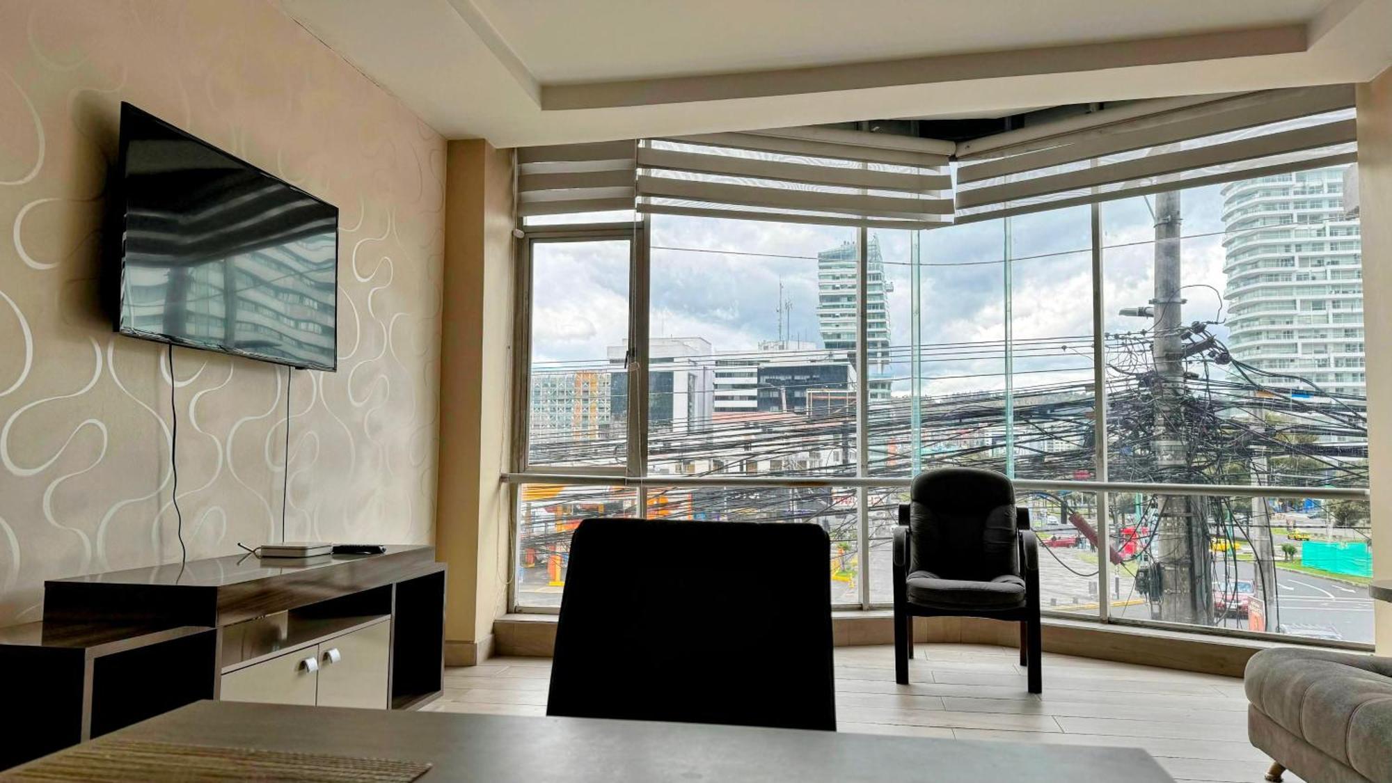 Edificio Tofino Lägenhet Quito Exteriör bild
